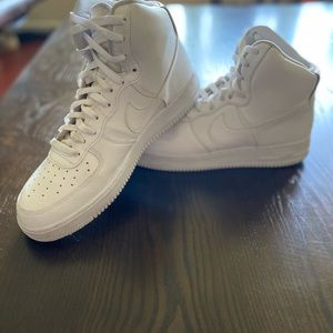 Mens Air Force One high tops. 9.5/10 cond. size 11.5